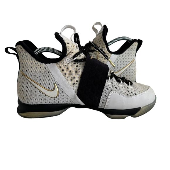 Nike Lebron XIV BHM GS White/Metallic Gold Youth Size 6.5Y/8 Women's 869976-100 - Picture 1 of 10